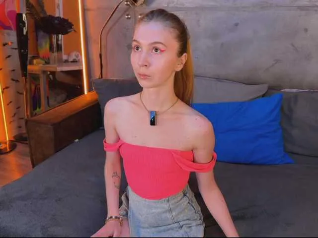 CassieGil – webcam model profile photo Image 17