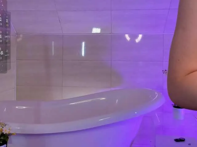 Chloee_Peach – webcam model profile photo Image 12