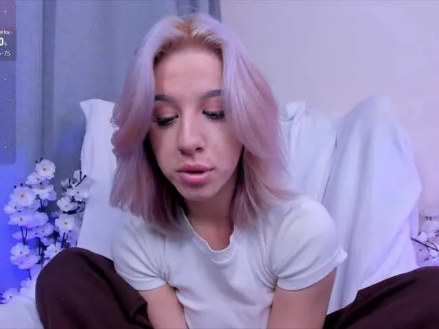 Chloee_Peach – webcam model profile photo Image 17