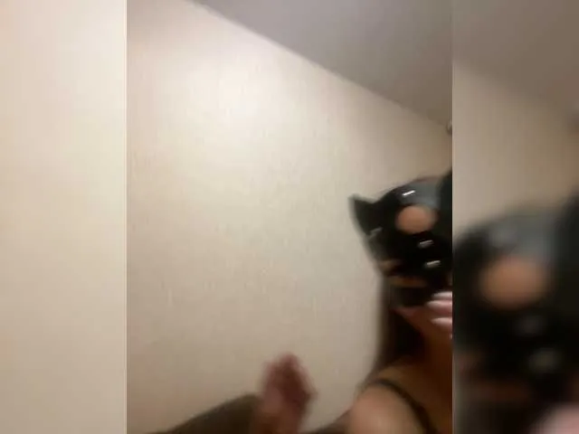 Timide_girl17 – webcam model profile photo Image 2