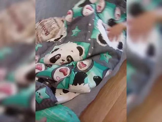 CateMarin – webcam model profile photo Image 14