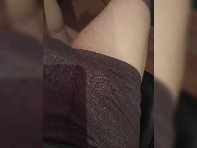 CateMarin – webcam model profile photo Image 6