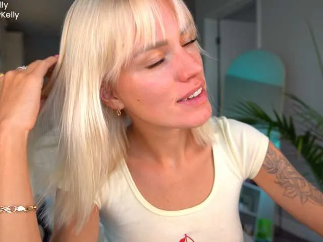 SkyLumen – webcam model profile photo Image 15