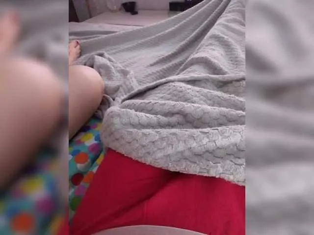 Amylewiss – webcam model profile photo Image 14