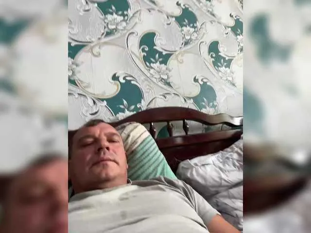 sonyarouge – webcam model profile photo Image 16