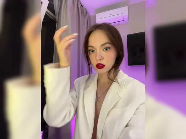 PrincessSnowAngel – webcam model profile photo Image 15