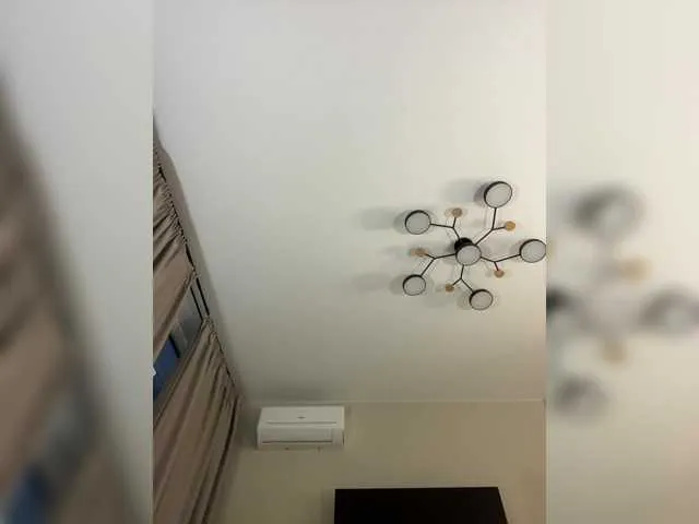 PrincessSnowAngel – webcam model profile photo Image 16