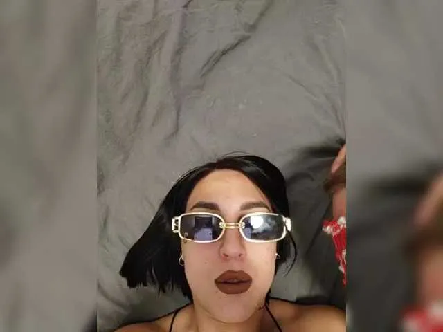 aknawildee – webcam model profile photo Image 10