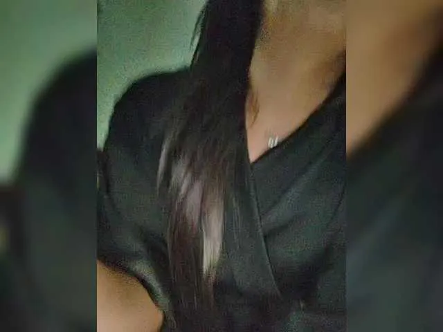 aknawildee – webcam model profile photo Image 18