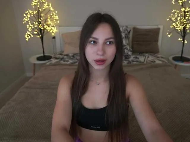 CassieGil – webcam model profile photo Image 4