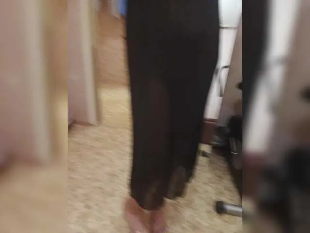 SeleneHart – webcam model profile photo Image 4