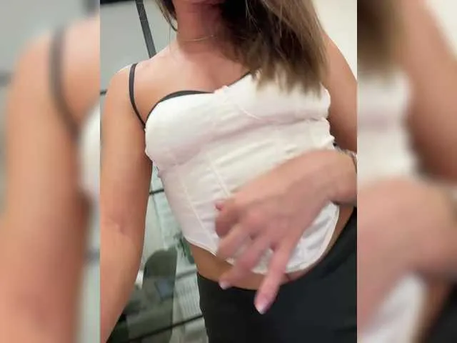 CassieGil – webcam model profile photo Image 11