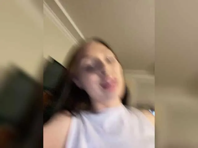 Chloe_Sins – webcam model profile photo Image 2