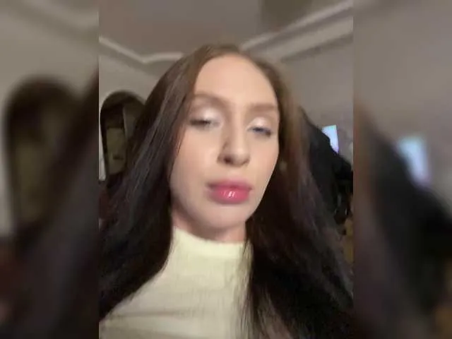 Chloe_Sins – webcam model profile photo Image 3