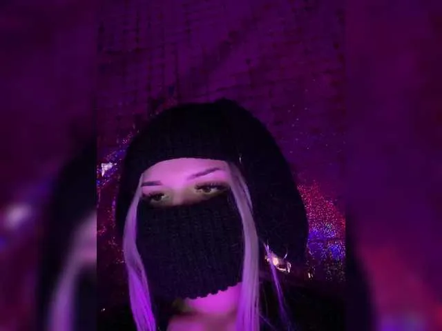 peach-juice – webcam model profile photo