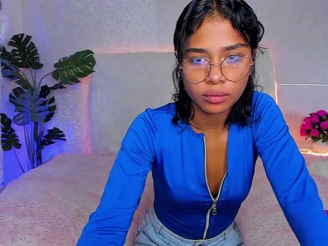 NinnaRae – webcam model profile photo Image 6