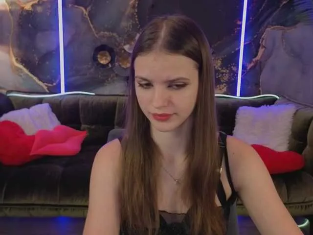 CassieGil – webcam model profile photo Image 9