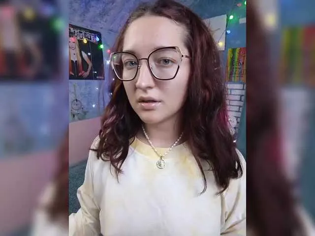 CassieGil – webcam model profile photo Image 12