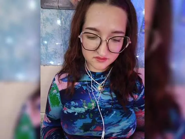 CassieGil – webcam model profile photo Image 13