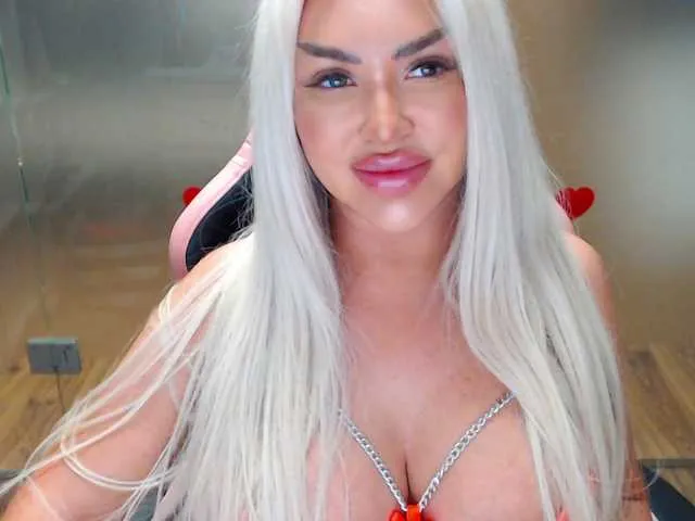 CassieGil – webcam model profile photo Image 17