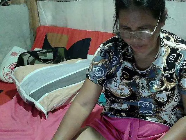 SkyLumen – webcam model profile photo Image 4