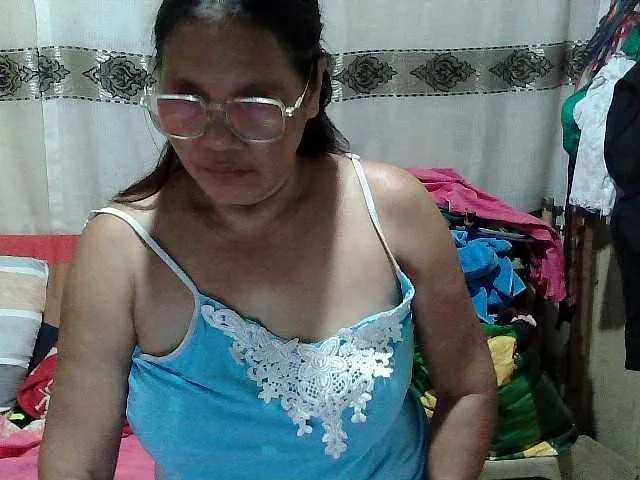 SkyLumen – webcam model profile photo Image 9