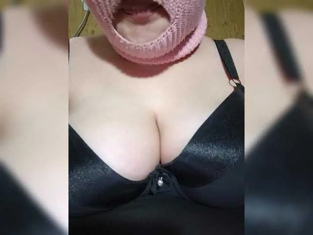 AmyBelmontt – webcam model profile photo Image 10