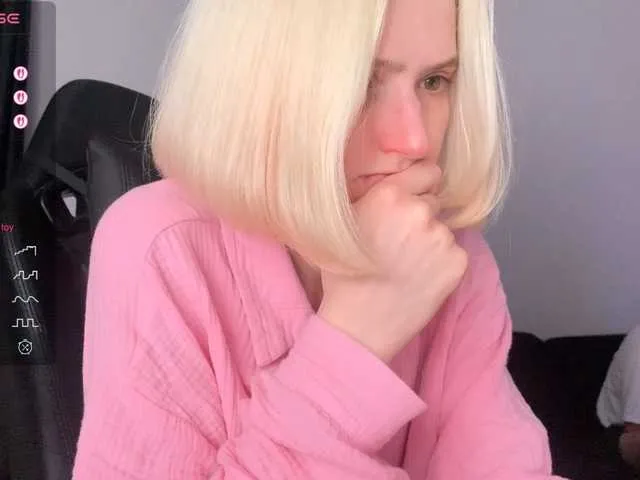 TittieTia19 – webcam model profile photo Image 17