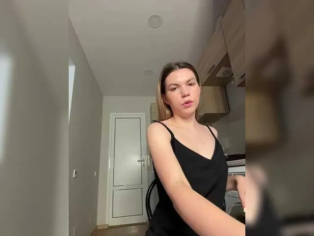 ElianaGarcia – webcam model profile photo Image 2