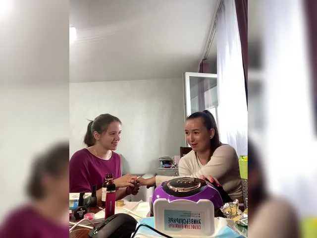 SophieBlaake – webcam model profile photo Image 10