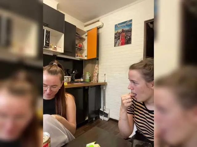 SophieBlaake – webcam model profile photo Image 11