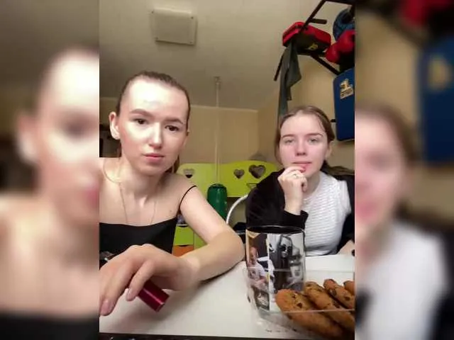 SophieBlaake – webcam model profile photo Image 2