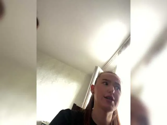 SophieBlaake – webcam model profile photo Image 6