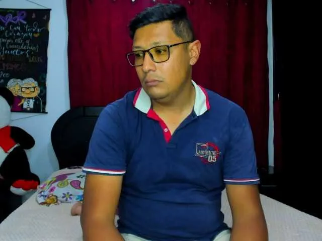 JennaLouvre – webcam model profile photo Image 3