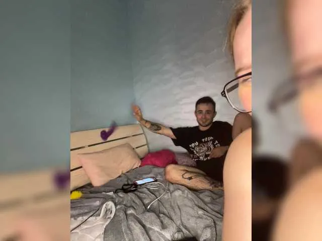 KarinaSanz – webcam model profile photo Image 3