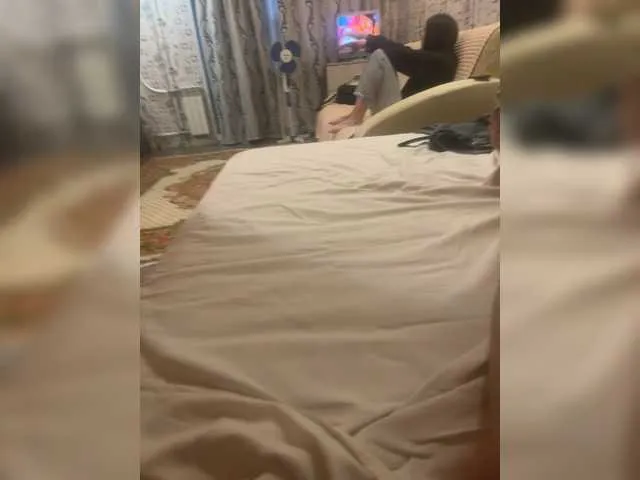 Sanndye18 – webcam model profile photo Image 2