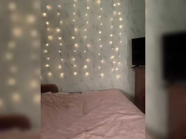 AmyBelmontt – webcam model profile photo Image 12