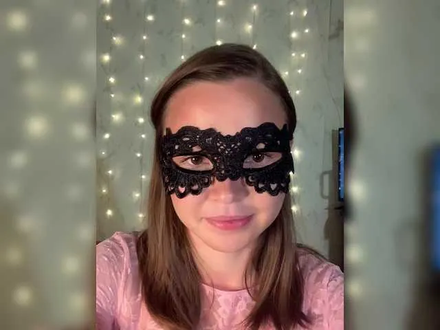 AmyBelmontt – webcam model profile photo Image 3