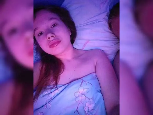 LunaKrismas – webcam model profile photo Image 4