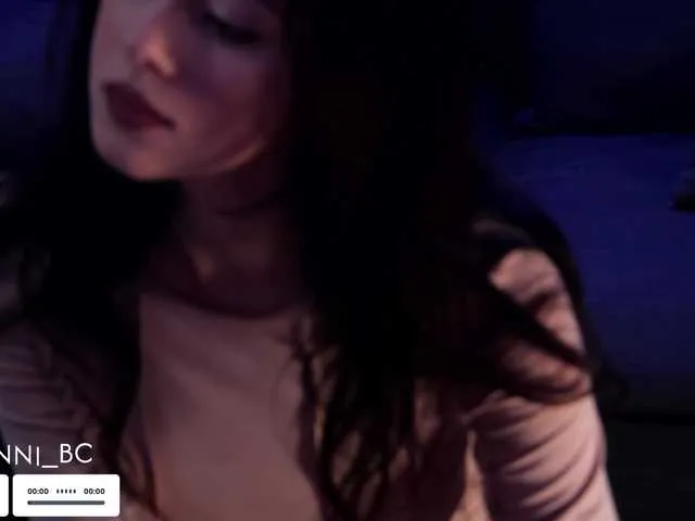 CurlyElisa – webcam model profile photo Image 12