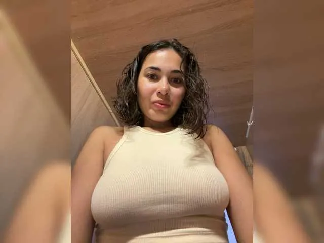 MadisonWilde – webcam model profile photo Image 10