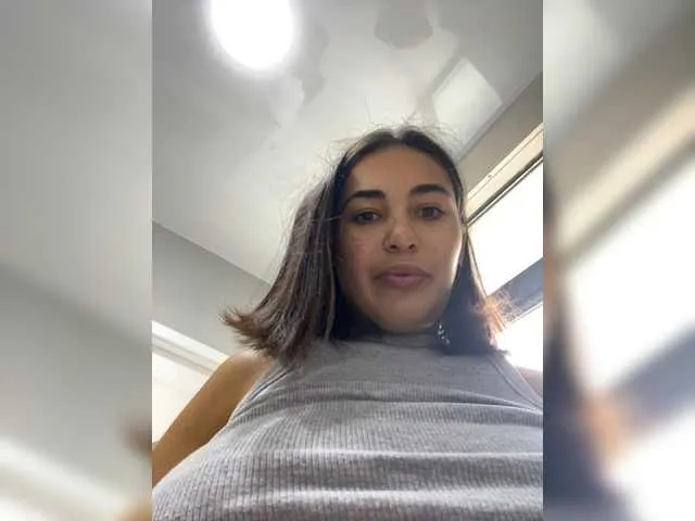 MadisonWilde – webcam model profile photo Image 16