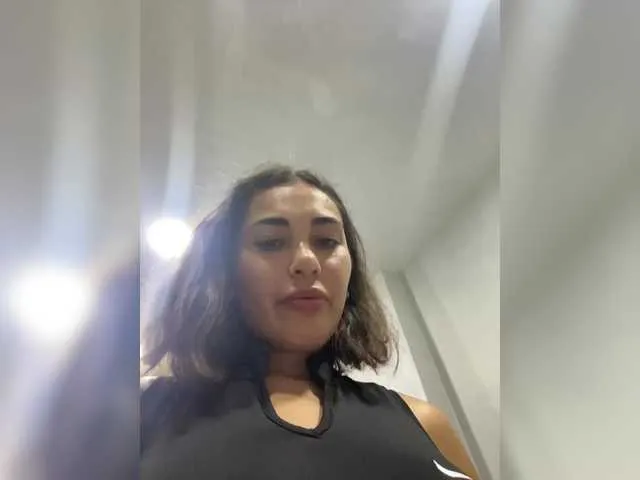 MadisonWilde – webcam model profile photo Image 2