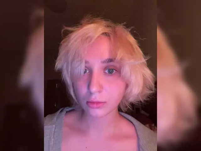 SophiMariin – webcam model profile photo Image 13