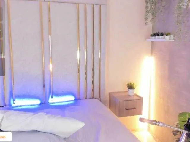 SabrinaFiory – webcam model profile photo Image 6