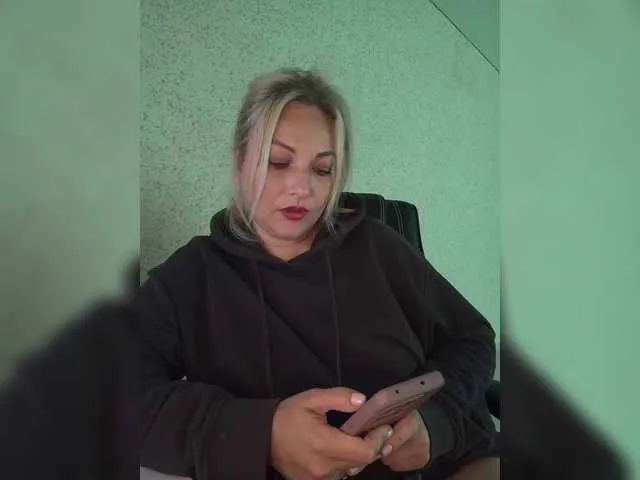 CassieGil – webcam model profile photo Image 15