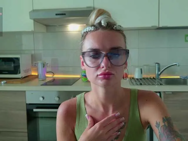 Sunbelxx – webcam model profile photo Image 10