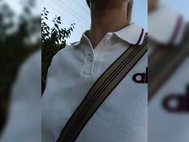 AishaLeclerc – webcam model profile photo Image 11