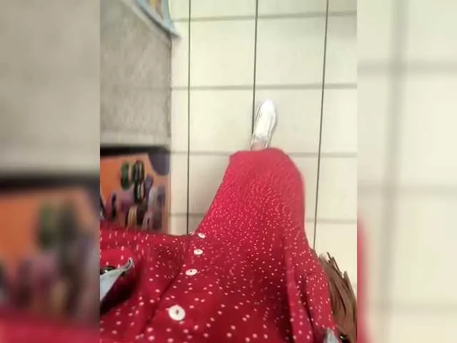 XxAlliGirlNextDoor – webcam model profile photo Image 8