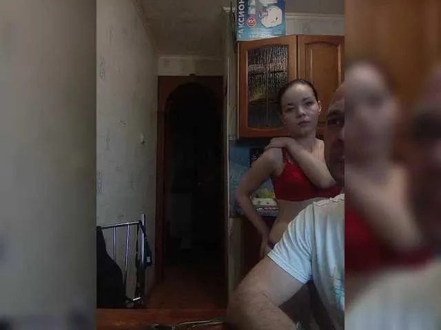 Maxinekinky – webcam model profile photo Image 11